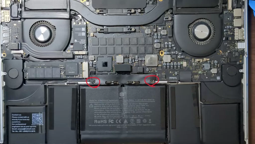 MacBook Pro(2015,A1398)
バッテリーパックのねじ止め
